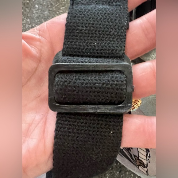 Vintage Looney Tunes Stainless Steel Cartoon Character Round Canteen with Strap - Picture 10 of 10